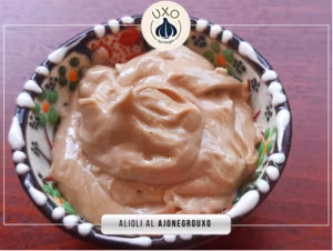 Alioli con Ajo Negro